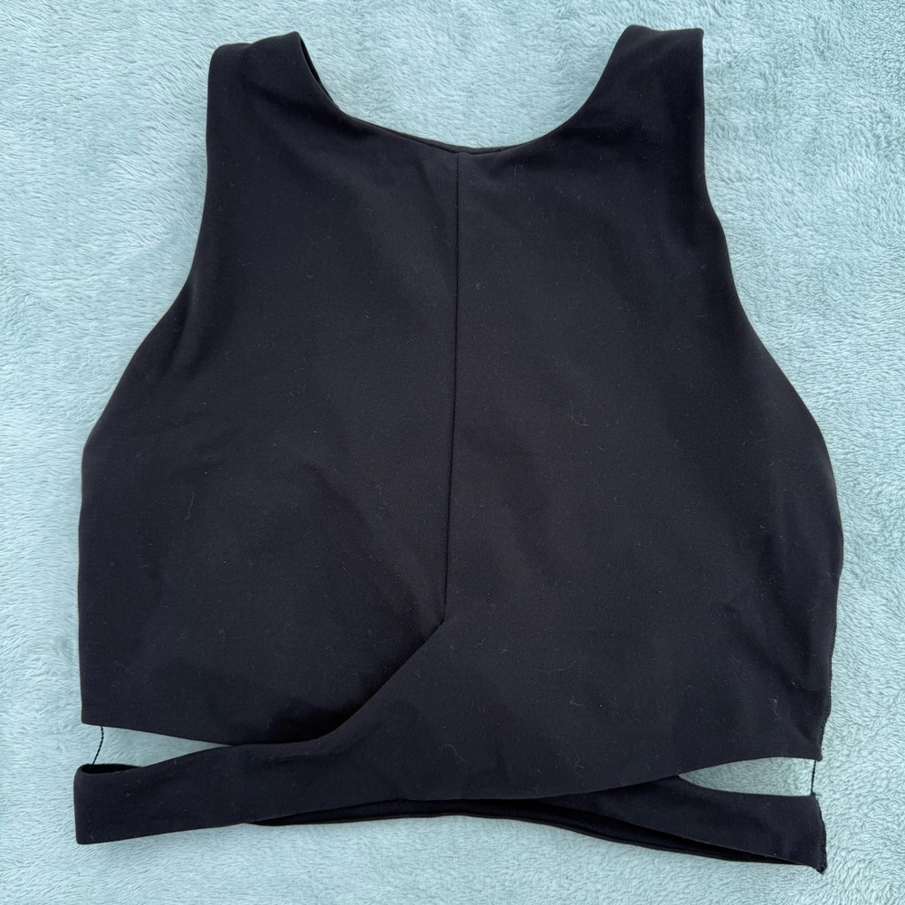 Athleta Conscious Cut Out Crop Top - Picture 2 of 6